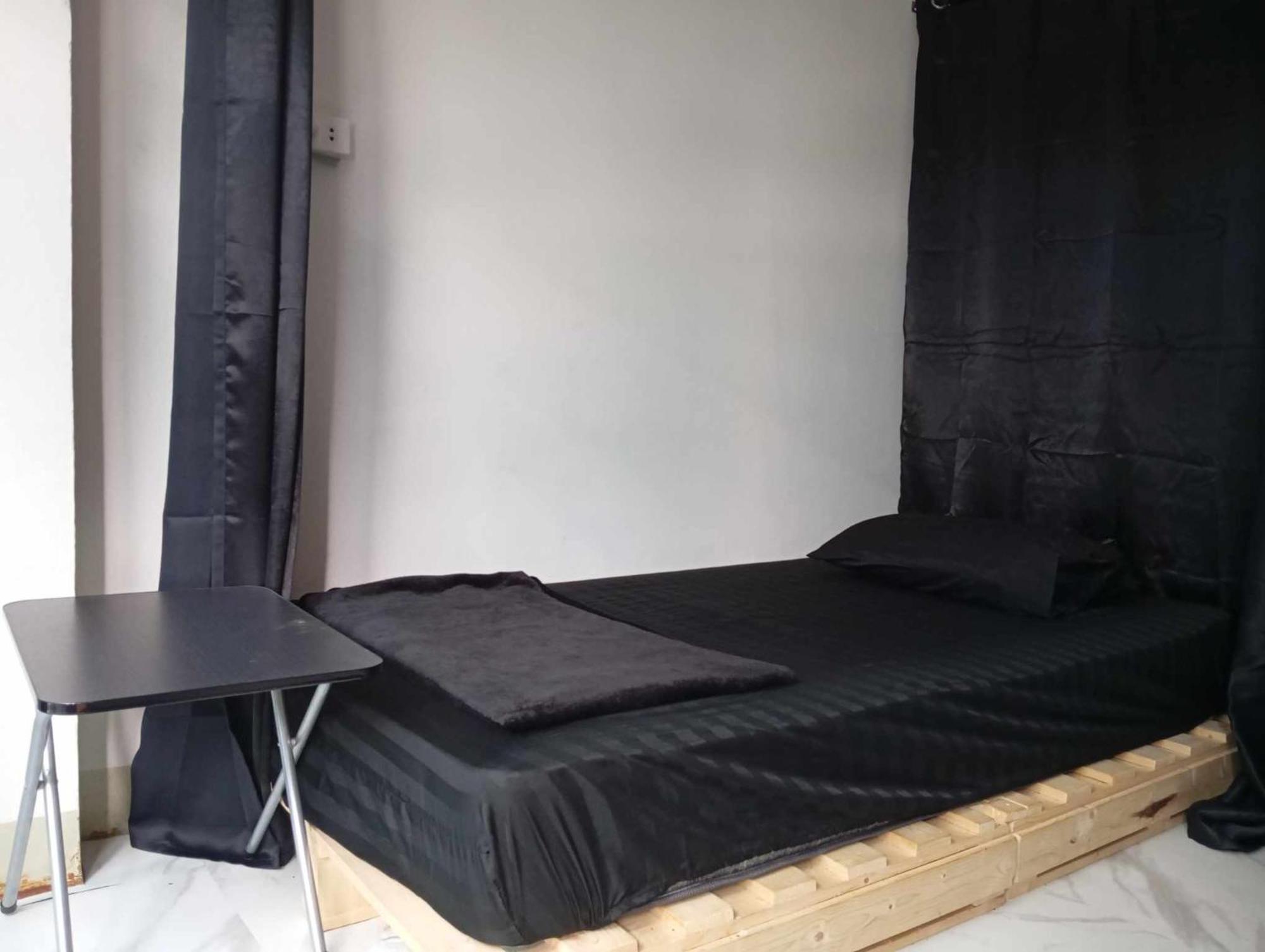 Lita Guesthouse Chiang Mai Bagian luar foto