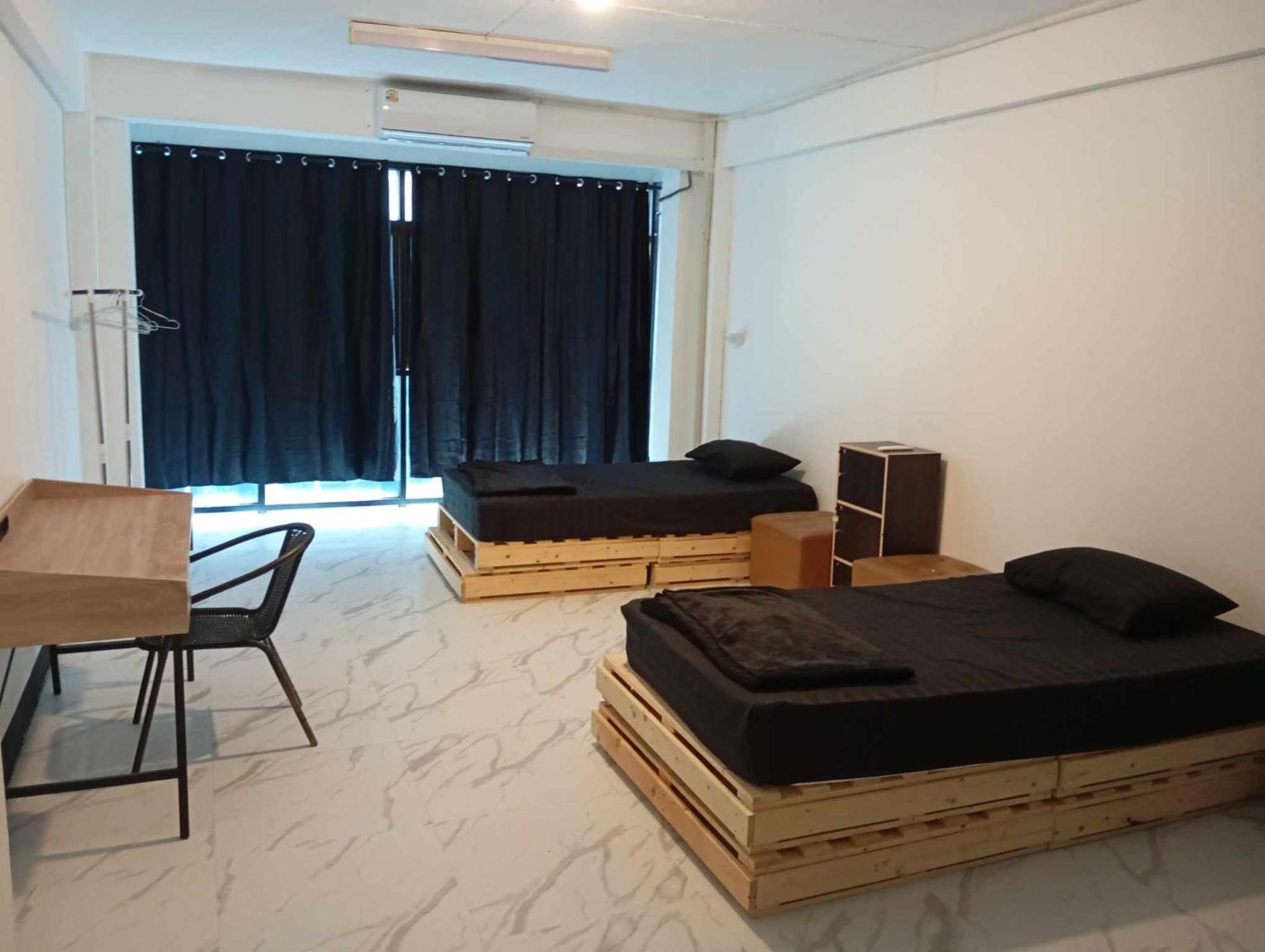 Lita Guesthouse Chiang Mai Bagian luar foto