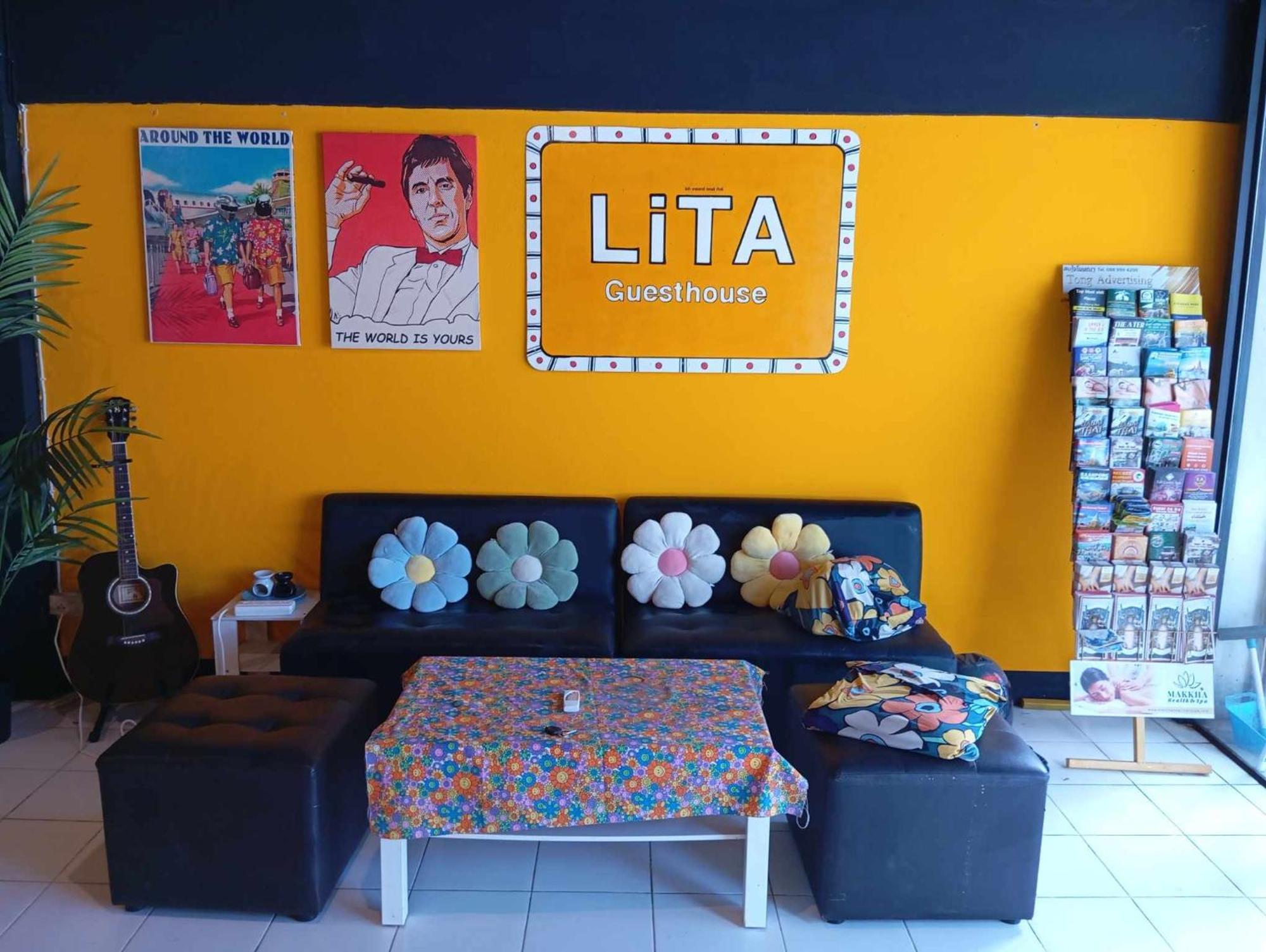 Lita Guesthouse Chiang Mai Bagian luar foto