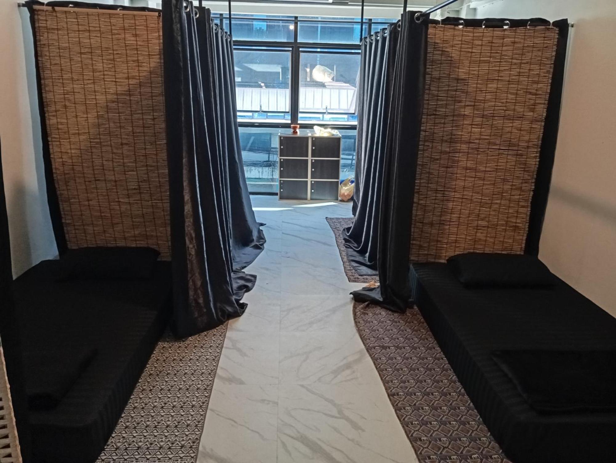 Lita Guesthouse Chiang Mai Bagian luar foto